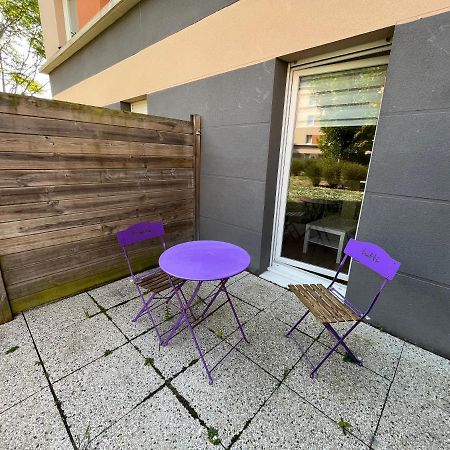 Acajou, Studio Avec Terrasse Et Parking Prive Caen Dış mekan fotoğraf