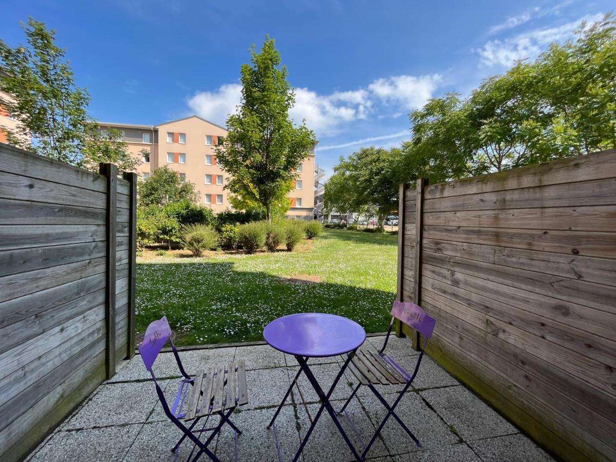 Acajou, Studio Avec Terrasse Et Parking Prive Caen Dış mekan fotoğraf