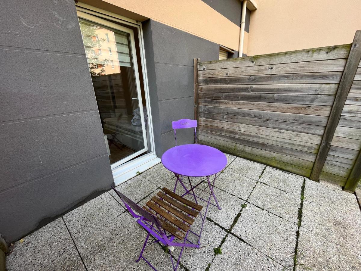 Acajou, Studio Avec Terrasse Et Parking Prive Caen Dış mekan fotoğraf